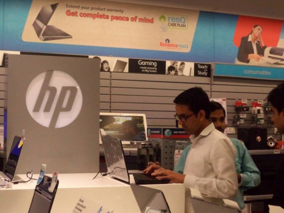 971773_10151418865726968_1811548430_n